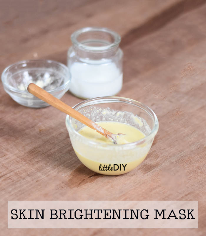 DIY GRAM FLOUR SKIN BRIGHTENING MASK
