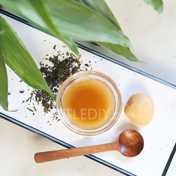 OVERNIGHT SKIN CLEARING GREEN TEA MASK